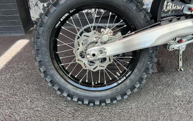 2027 Husqvarna® TE 300