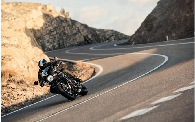 2022 Kawasaki Z900RS Cafe