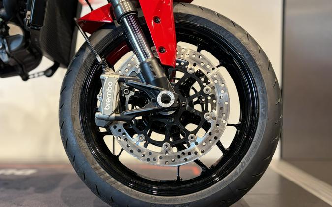 2027 Ducati MONSTER 896