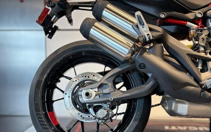 2027 Ducati MONSTER 896