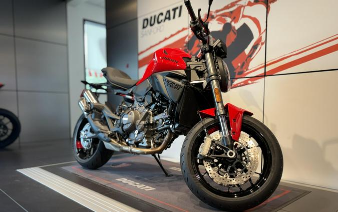 2027 Ducati MONSTER 896
