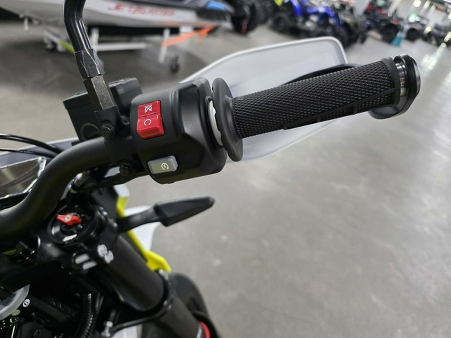 2026 Husqvarna Supermoto 701