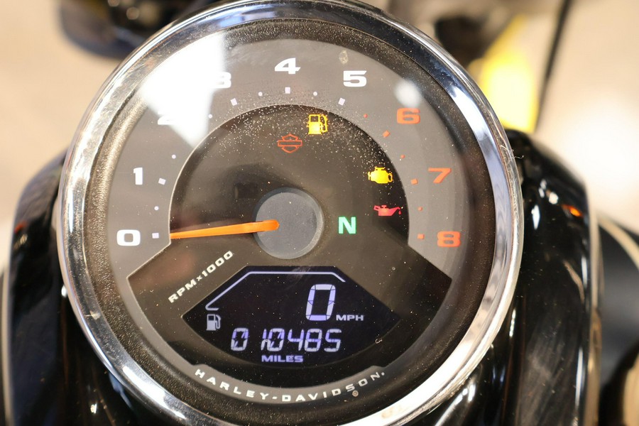 2019 HARLEY Softail Fat Bob 114