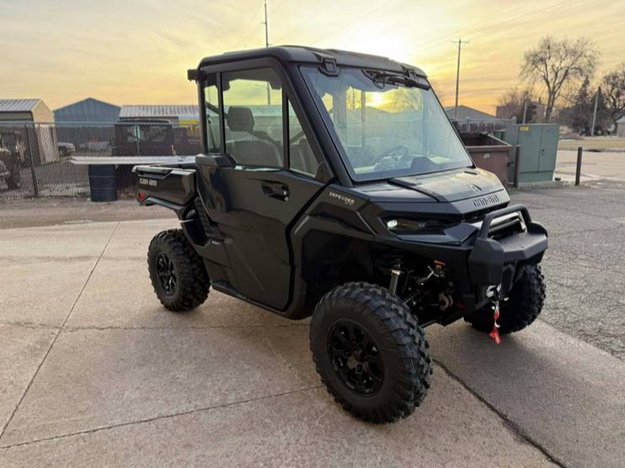 2026 Can-Am SSV DEF XTCAB 65 HD11 BK 26 XT CAB HD11