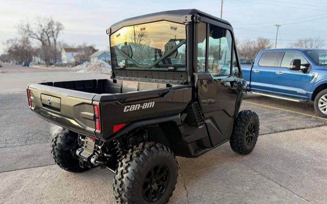 2026 Can-Am SSV DEF XTCAB 65 HD11 BK 26 XT CAB HD11