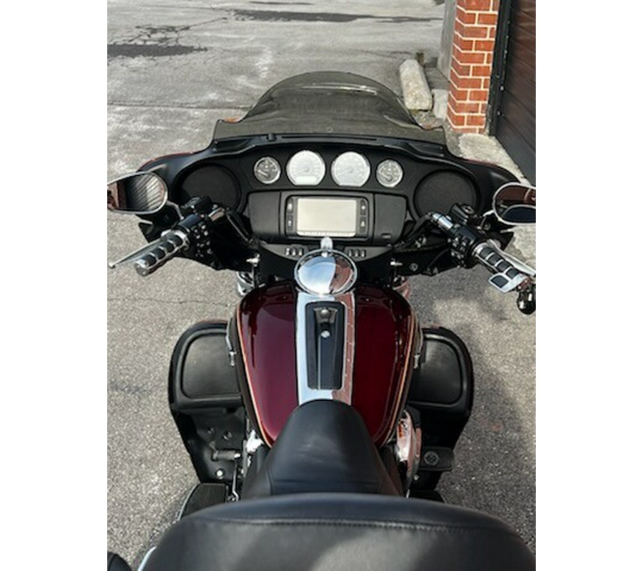 2014 Harley-Davidson® FLHTCUTG Tri Glide® Ultra