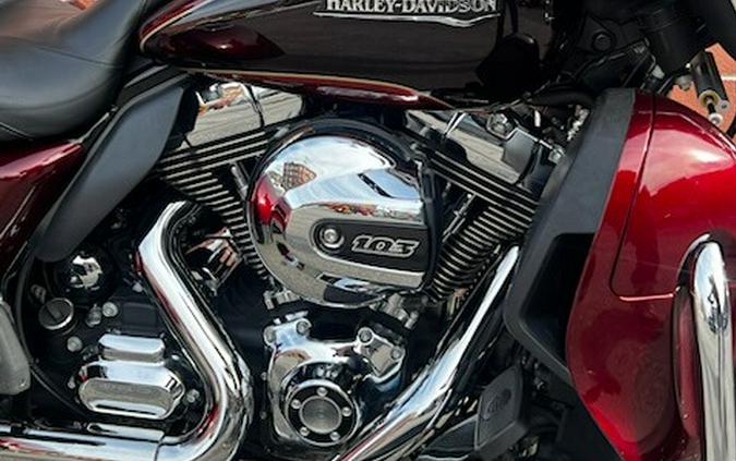 2014 Harley-Davidson® FLHTCUTG Tri Glide® Ultra