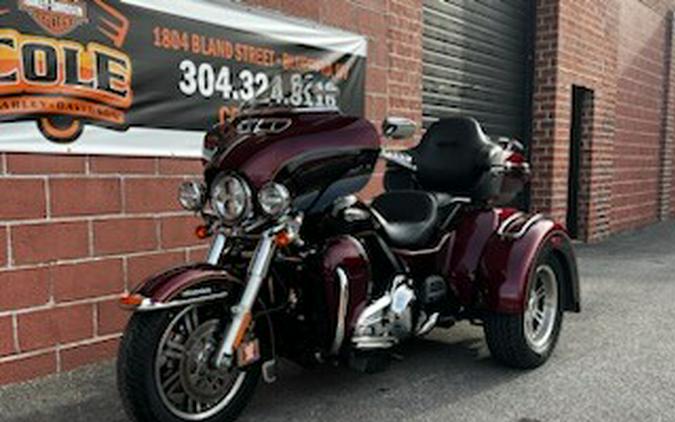 2014 Harley-Davidson® FLHTCUTG Tri Glide® Ultra