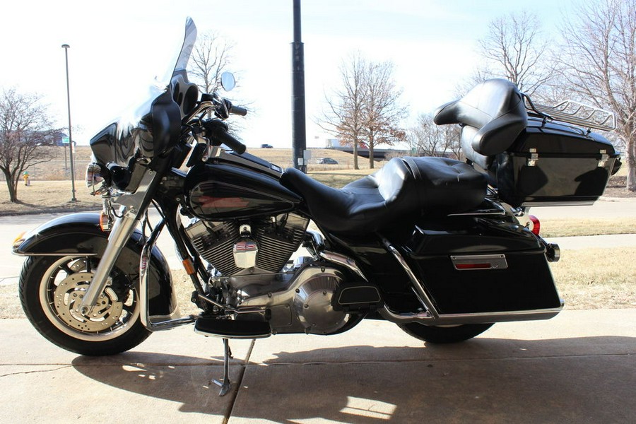 2006 Harley-Davidson® FLHT - Electra Glide® Standard