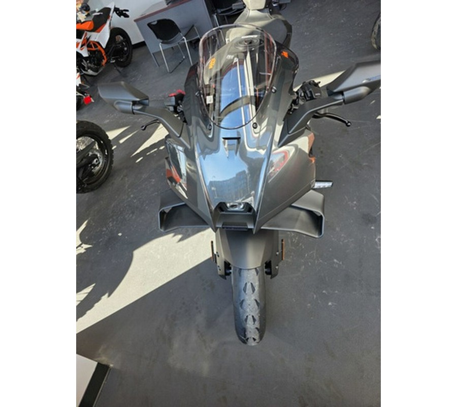 2026 KTM RC 990 R