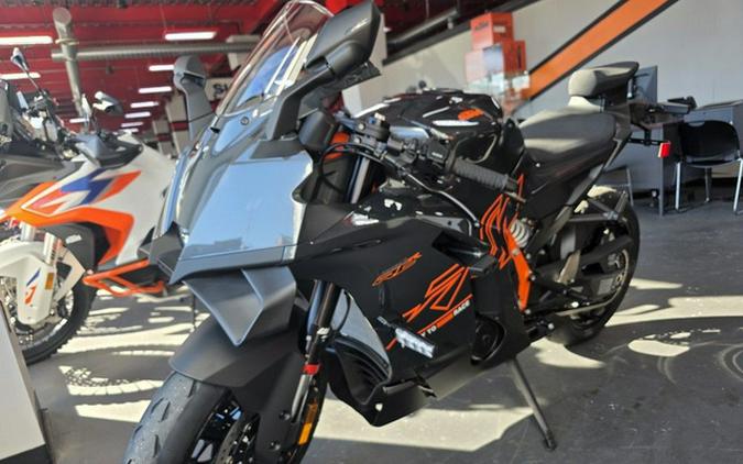 2026 KTM RC 990 R