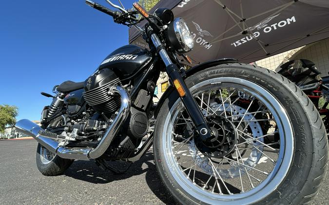 2025 Moto Guzzi V7 Special