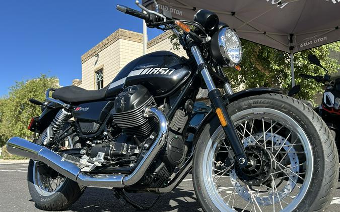 2025 Moto Guzzi V7 Special