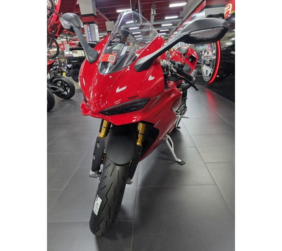 2026 Ducati Panigale V2 S Ducati Red