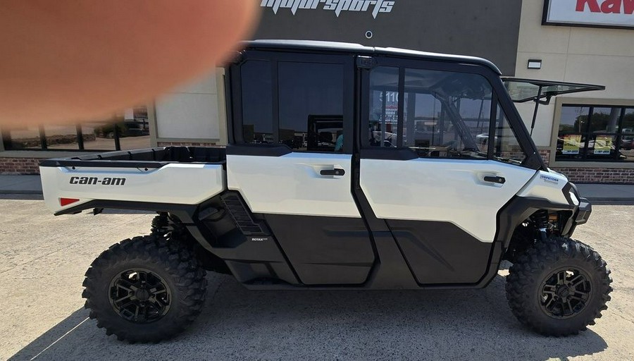 2026 Can-Am® Defender MAX Limited HD11