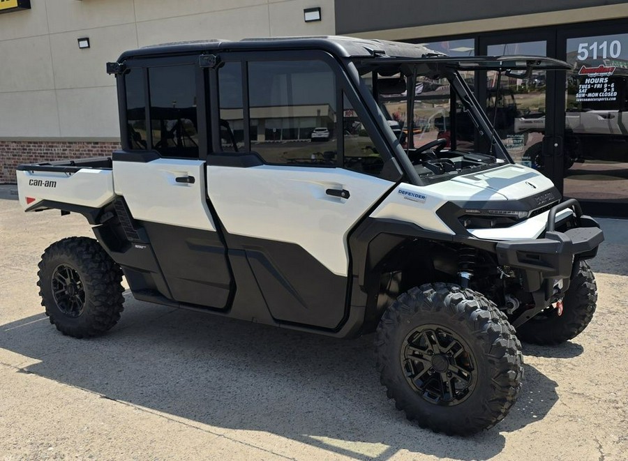 2026 Can-Am® Defender MAX Limited HD11