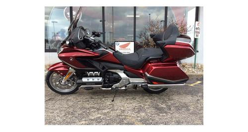 2021 Honda Gold Wing Tour DCT Review: Madonna Bound, Two-Up