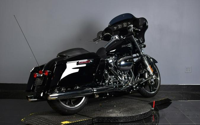 2022 Harley-Davidson Street Glide