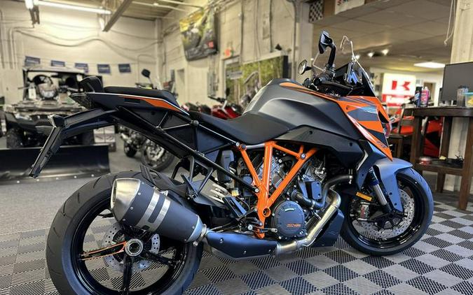 2024 KTM 1290 Super Duke GT