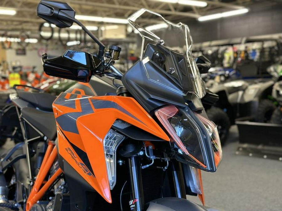 2024 KTM 1290 Super Duke GT