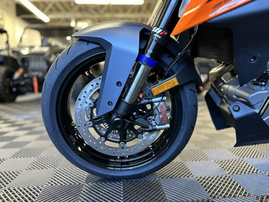 2024 KTM 1290 Super Duke GT