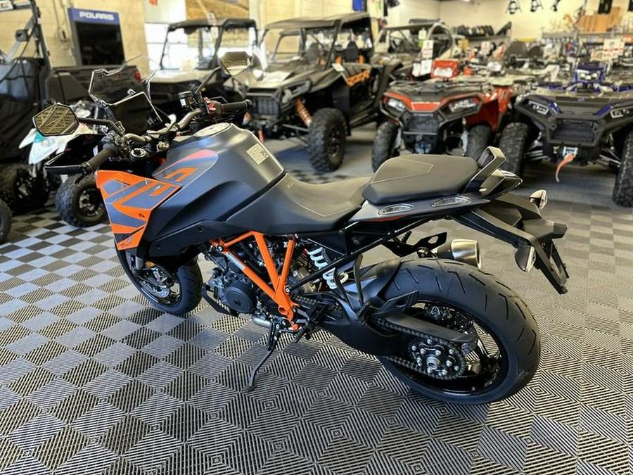 2024 KTM 1290 Super Duke GT