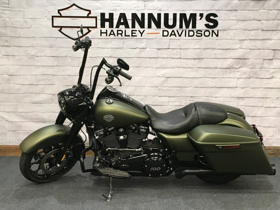 2022 Harley-Davidson Road King Special Mineral Green Denim FLHRXS