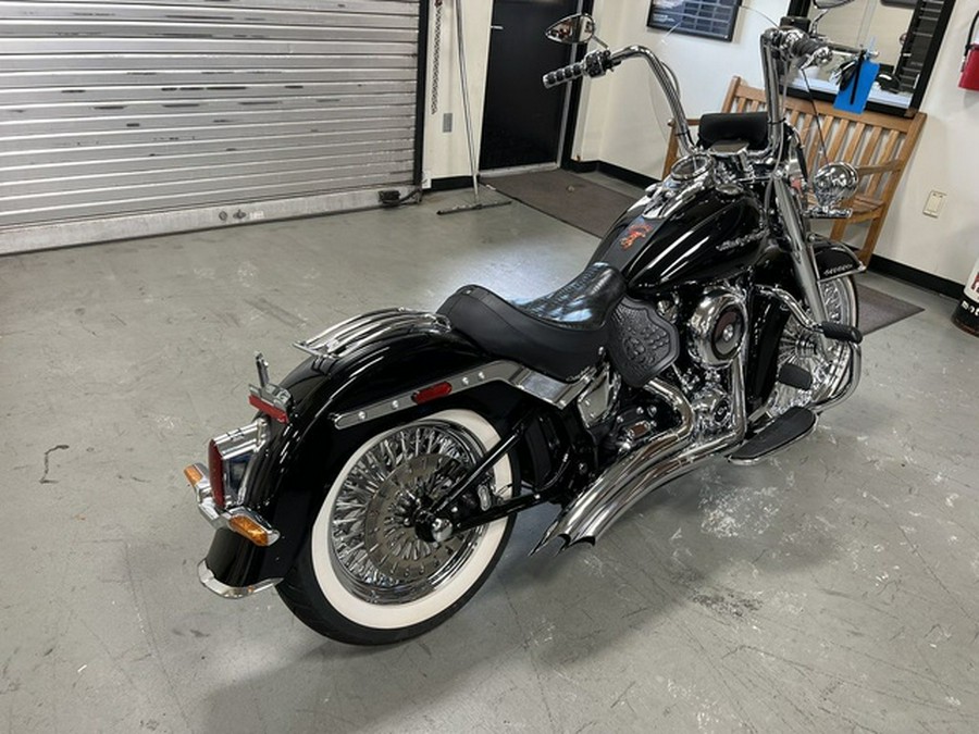 2020 Harley-Davidson Softail FLDE - Deluxe