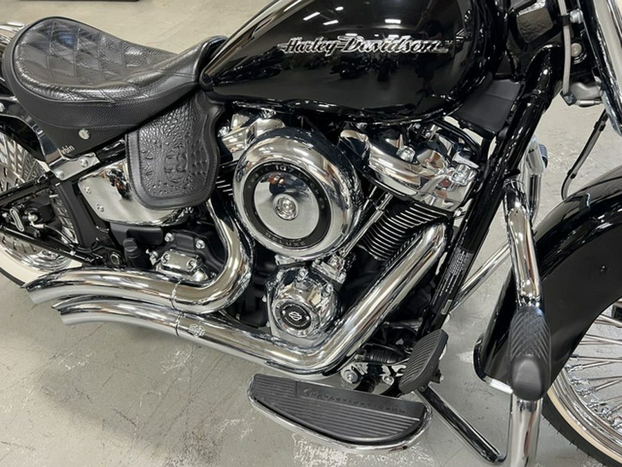 2020 Harley-Davidson Softail FLDE - Deluxe