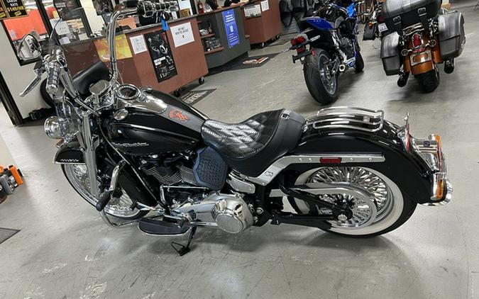 2020 Harley-Davidson Softail FLDE - Deluxe