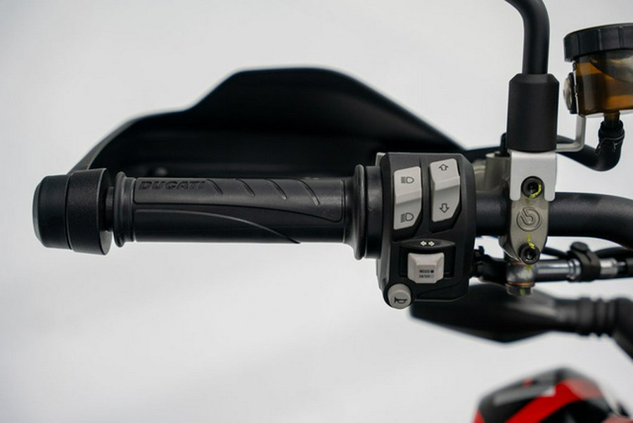 2025 Ducati Hypermotard 698 Mono RVE Graffiti Livery