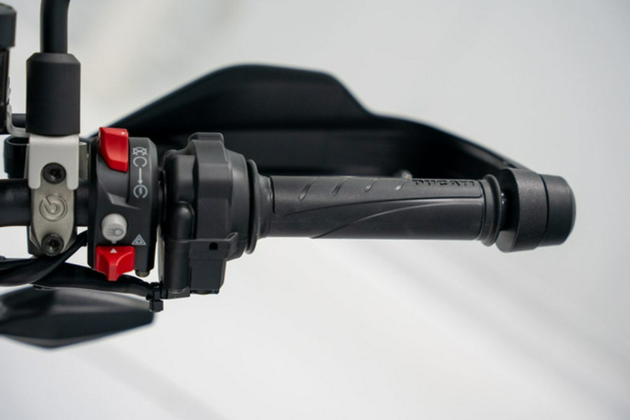 2025 Ducati Hypermotard 698 Mono RVE Graffiti Livery