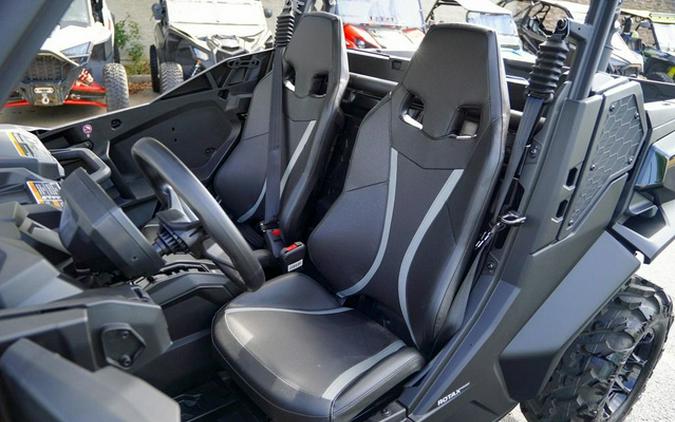 2025 Can-Am Commander XT 700