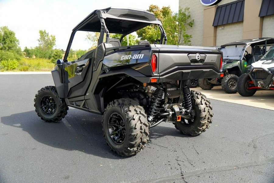 2025 Can-Am Commander XT 700