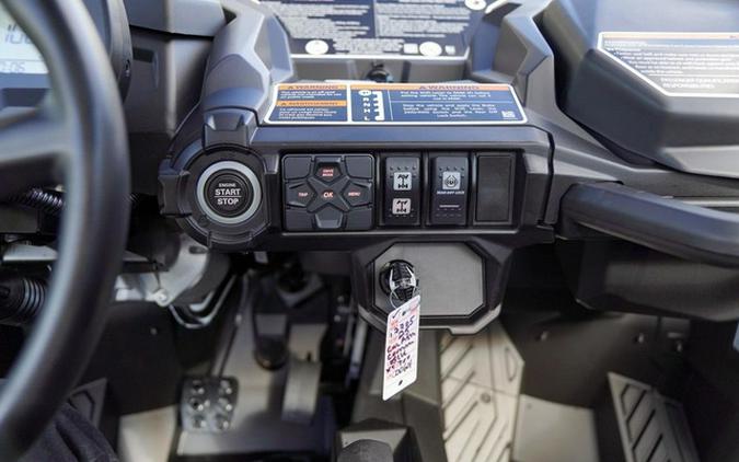 2025 Can-Am Commander XT 700
