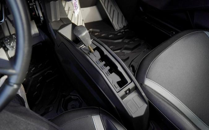 2025 Can-Am Commander XT 700