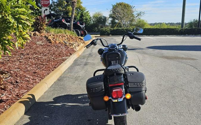 2018 Harley-Davidson FLHCS - Softail Heritage Classic 114
