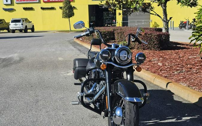 2018 Harley-Davidson FLHCS - Softail Heritage Classic 114