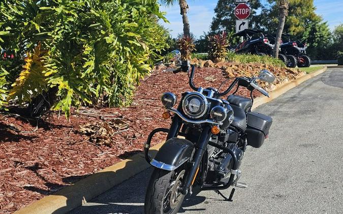 2018 Harley-Davidson FLHCS - Softail Heritage Classic 114