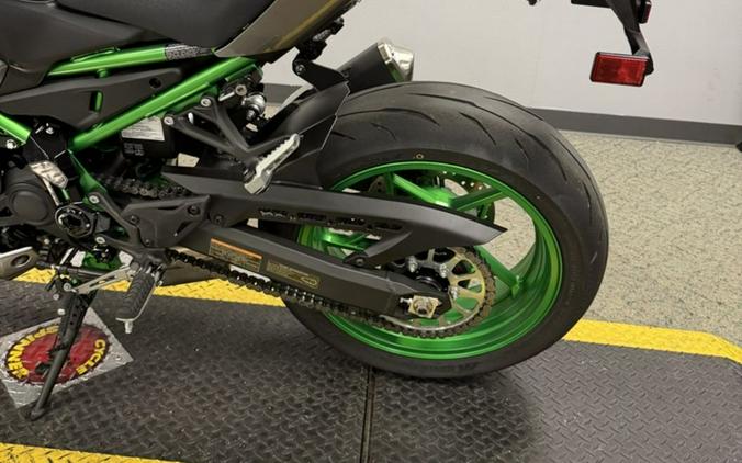 2025 Kawasaki Z900 SE ABS
