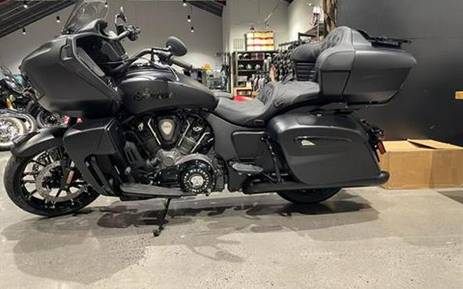 2023 Indian Motorcycle Pursuit® Dark Horse® with Premium Package