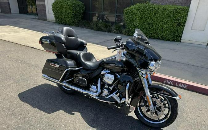 2017 Harley-Davidson® FLHTK - Ultra Limited