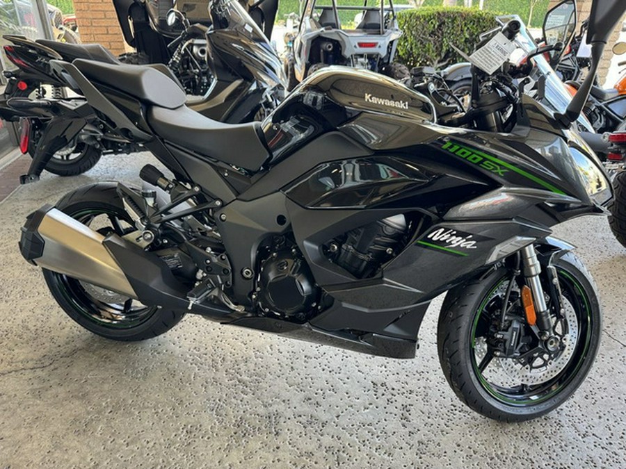2025 Kawasaki Ninja 1100SX ABS