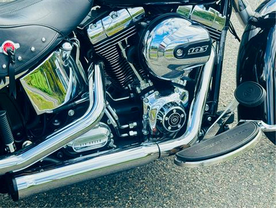 2017 Harley-Davidson Heritage Softail® Classic
