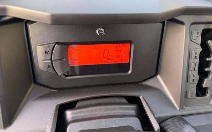 2026 Can-Am SSV DEF XTCAB 65 HD11 BK 26 XT CAB HD11