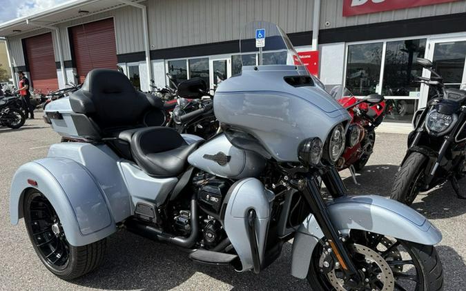 2025 Harley-Davidson FLHTCUTG - Tri Glide Ultra