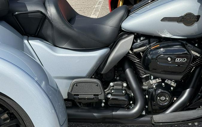 2025 Harley-Davidson FLHTCUTG - Tri Glide Ultra