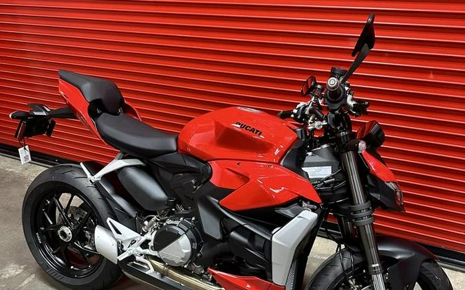 2024 Ducati Streetfighter V2 Red