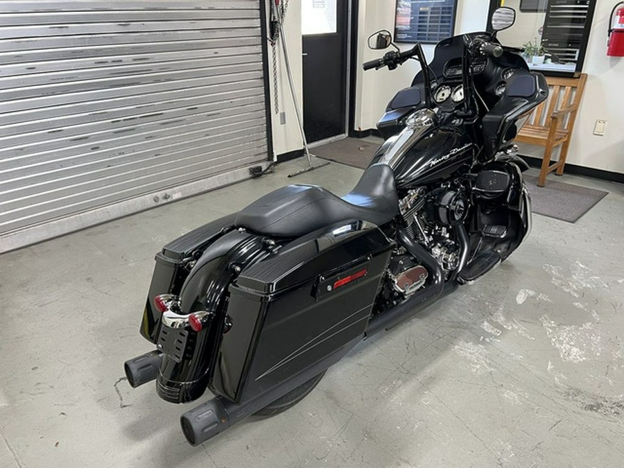 2011 Harley-Davidson Touring FLTRX - Road Glide Custom