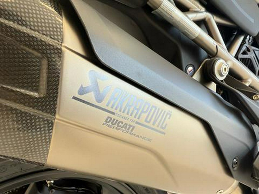 2025 Ducati Multistrada V4 RS